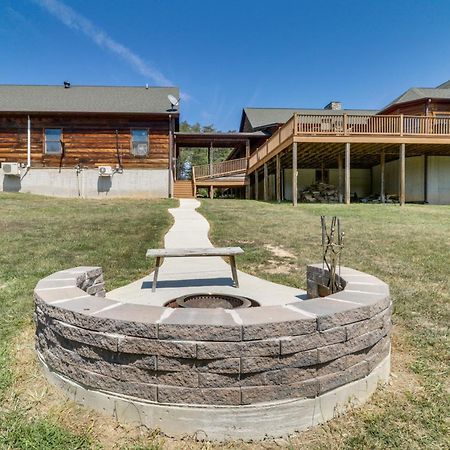Pet Friendly Garnerland Home With Deck And Porch! Лурей Экстерьер фото
